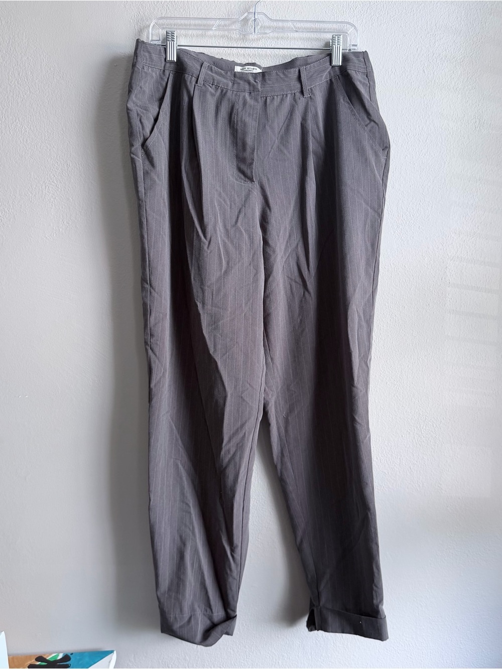 Max Studio London gray pinstripe pants